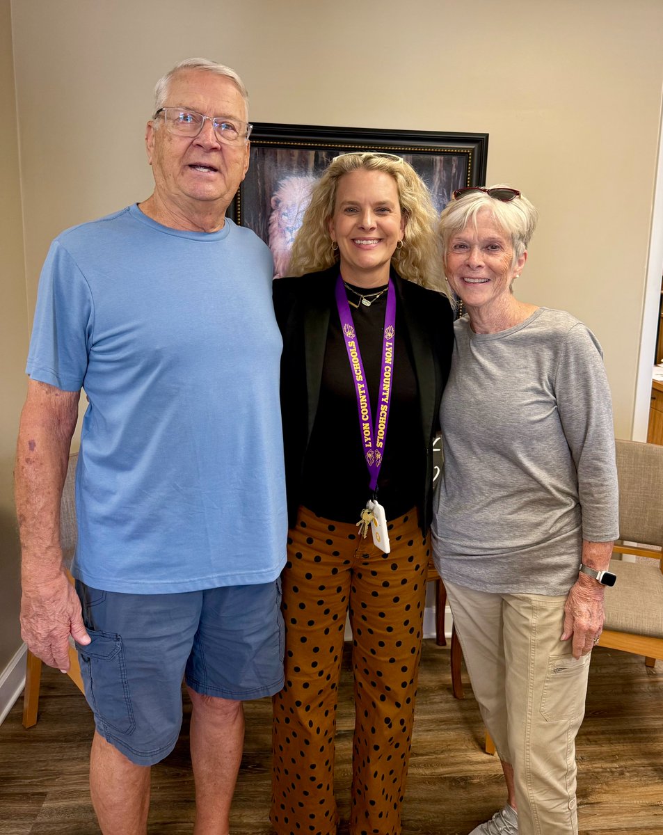 lyonkyschools's tweet photo. Look who stopped by today! π¦ππ
We were thrilled to welcome Mr. Buddy Nichols, former Lyon County High School principal from 1971β1993, and his wife, Gracie, to the Central Office!
Once a Lyon, ALWAYS a Lyon! π¦
#LyonPride runs deep! ππ https://t.co/qPER78UhLl