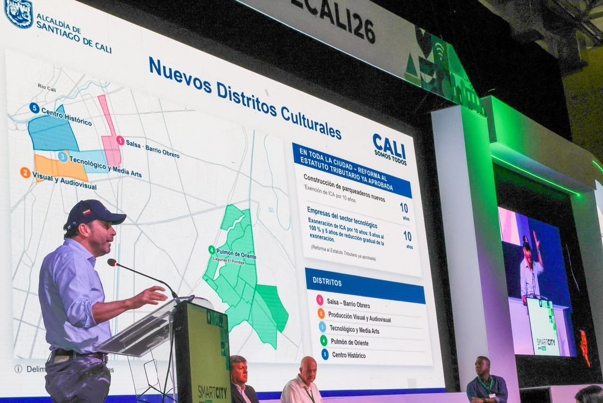 Caracol_Cali's tweet photo. #Llamado | El @AlcaldiaDeCali @alejoeder, durante la versión 2026 de Smart City Expo, pidió no cancelar eventos programados en la ciudad, pese al #Terremoto del pasado 10 de agosto.

Anunció que pondrá en funcionamiento el Centro Integrado de Gestión de Riesgos y Emergencias. https://t.co/U6bmM88Td9