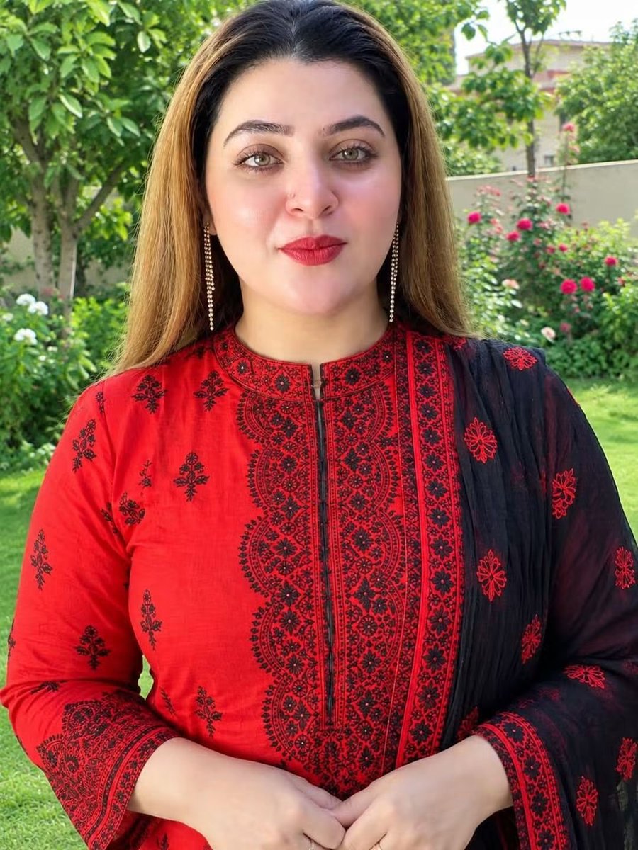 qasmi33's tweet photo. ساتھ اس کے جو کسی اور کو دیکھا تو کہا

خواب ہو کاش! کوئی مجھ کو جگانے آئے !!

#اردو_زبان https://t.co/pstBgbWV4g