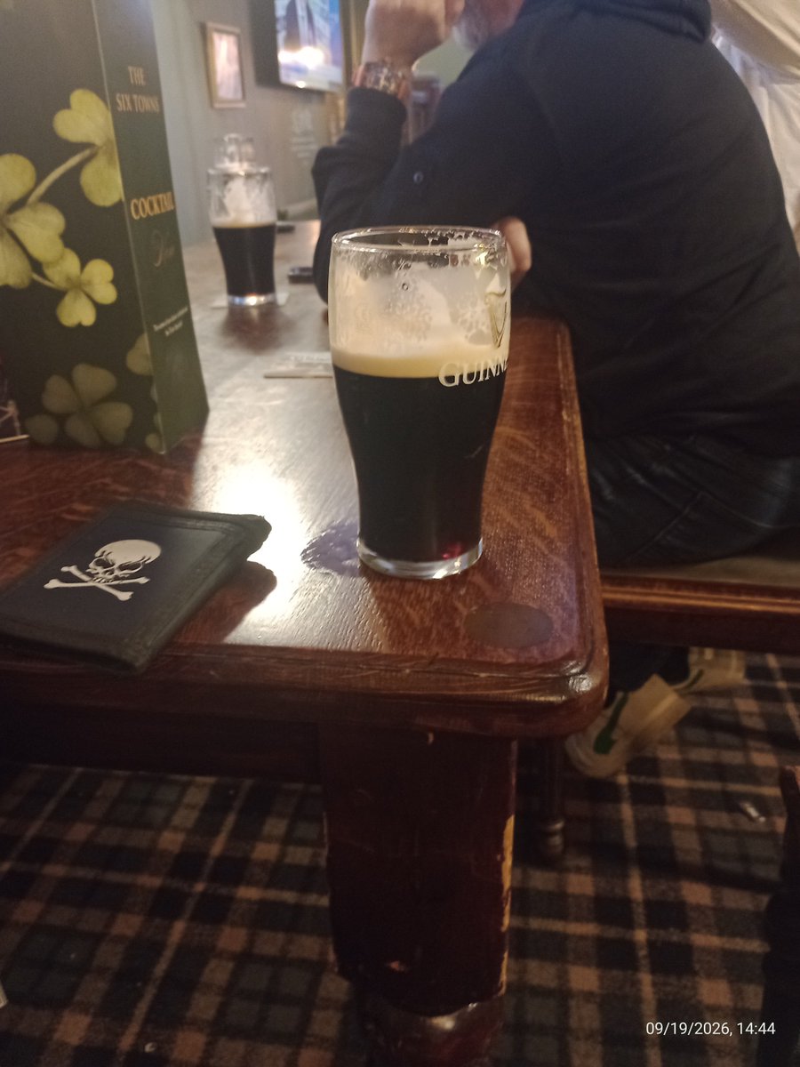 Kevinwallbfpnt's tweet photo. Six towns Irish bar in stoke https://t.co/IESku9U8B0