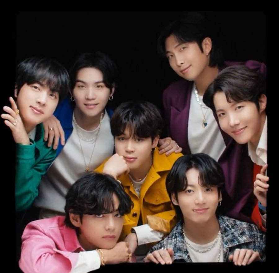 Sara_n_z_a's tweet photo. We are voting for #ARIASBTS at the 2026 ARIA Music Awards https://t.co/zmibLlZwLS