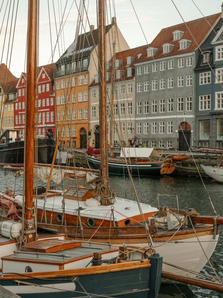 MozartCultures's tweet photo. Copenhagenn https://t.co/mrDR8Uf6lu