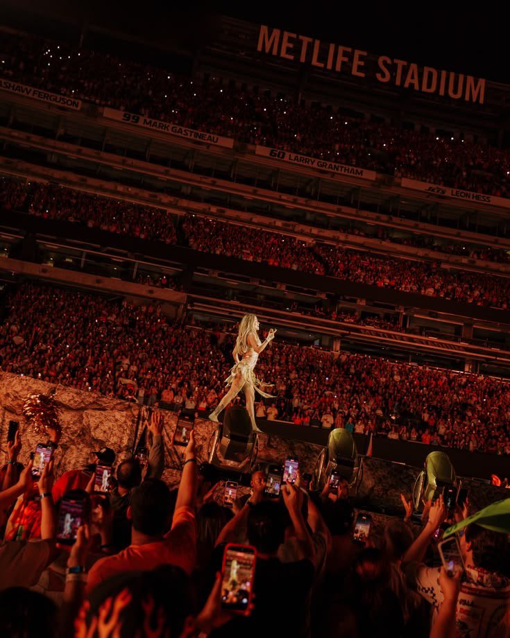 sourcekarolg tweet picture