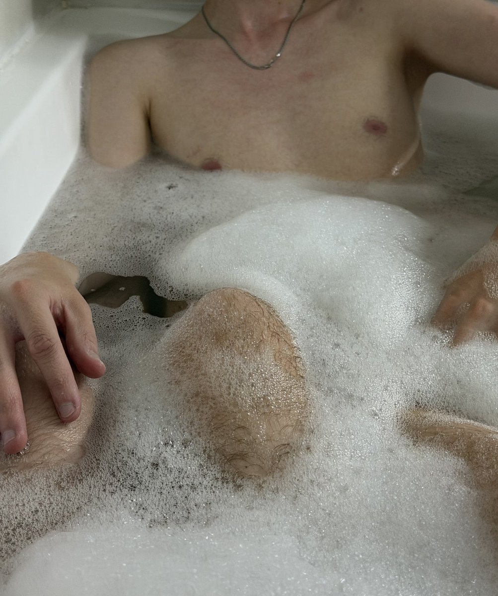 dddaydreams3's tweet photo. what could be better?

#нюдсочетверг #mlm #gay #twink https://t.co/sV1rxRkzSZ