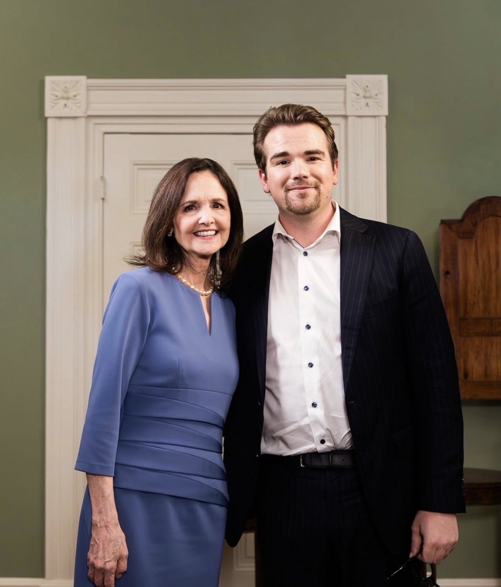 GoldTelegraph's tweet photo. BREAKING NEWS:

JUDY SHELTON HAS JOINED THE U.S. TREASURY DEPARTMENT AS COUNSELOR TO THE SECRETARY.

Judy has spent decades thinking deeply about monetary policy, sound money, gold, and the architecture of the global financial system. 

To now see her bringing those ideas and that experience into discussions at the highest levels of the U.S. Treasury is incredibly exciting.

My conversation with Judy on The Gold Telegraph will always be one of the highlights of my career. 

Beyond her extraordinary intellect, she is thoughtful, gracious, and deeply committed to the ideas she believes in.

Full documentary: https://t.co/7b1igoWMx9

Congratulations, my friend. 

Very well deserved. @judyshel