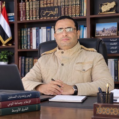 Lutf_Saba's tweet photo. أنا لطف الفتاحي، شافعيّ المذهب، سنيّ العقيدة. قضيت أكثر من 12 عامًا وسط أنصار الله، قيادات وأفرادًا، ولم أسمع أو أرَ يومًا منهم خطابًا طائفيًا أو مناطقيًا، أو إساءةً لصحابة رسول الله ﷺ أو أم المؤمنين عائشة. بل رأيت في خطابهم نبذ الطائفية والدعوة إلى توحيد الأمة تحت كتاب الله. https://t.co/FmxM7JAyCc