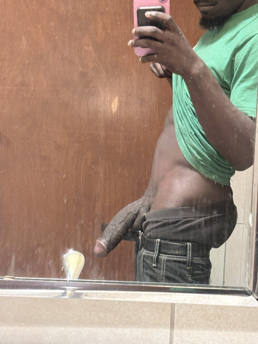 McVeinytoelover's tweet photo. Who wanna get glazed 💦 https://t.co/oQuHZ9VIBM