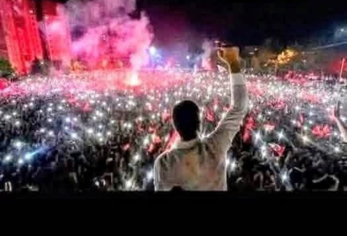 saplahaluk's tweet photo. İstediğiniz kadar film fırıldak çevirin..
Ama bilin ki son sahne böyle olacak. https://t.co/VOGbJzgeqp