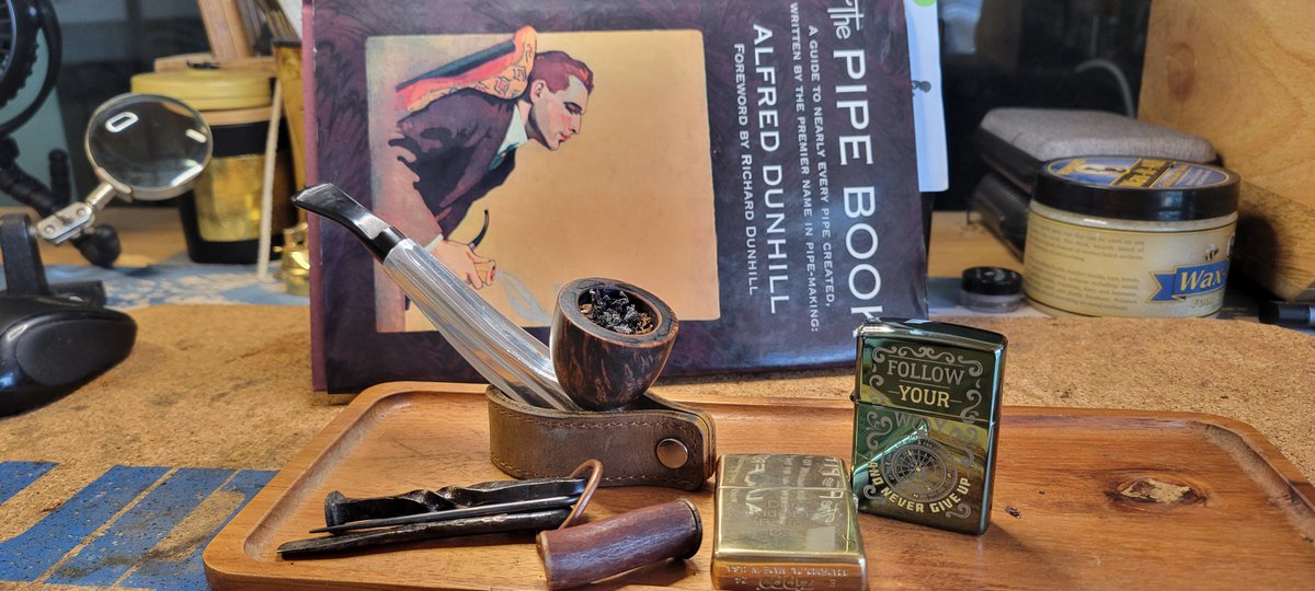 SGPipeCompany's tweet photo. Rains rolling in. 🌧️
The Kirsten’s loaded, a good book is within reach, and there’s nowhere I need to be.
Sounds like a pretty damn good afternoon to me.
Keep the ember burning. 🔥
#SGI #KirstenPipe #PipeSmoking #PipeLife #RainyAfternoon #ThePipeBook https://t.co/jQeP1GsuYE
