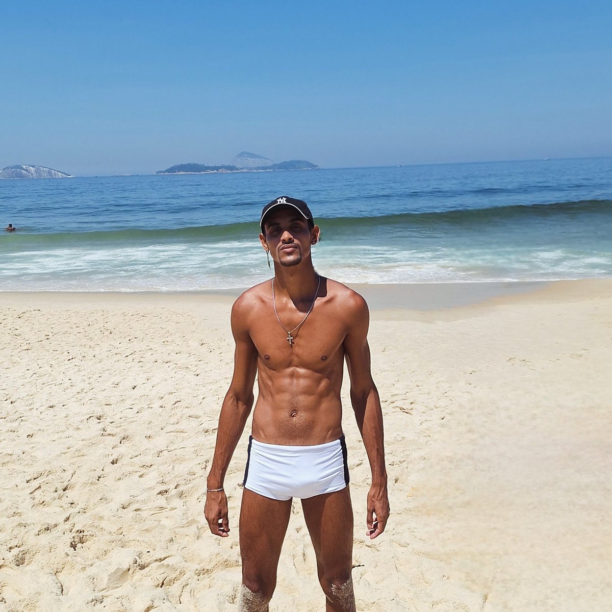 Lopeslorenno's tweet photo. Calor 🔥🔥🔥
#Rio https://t.co/iBA8qHi69V