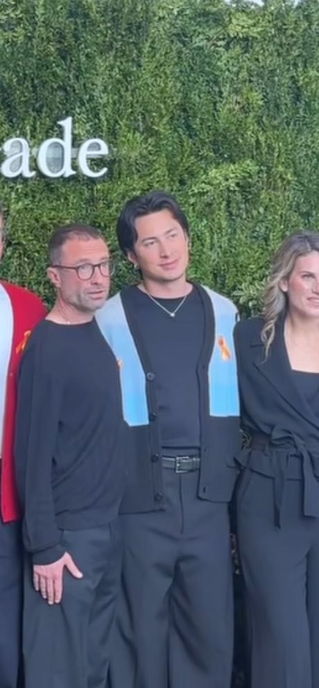 only4hudson's tweet photo. he’s glowing https://t.co/SWRML4xhab