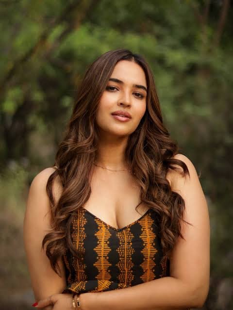 Actressbuzz9's tweet photo. Pujita Ponnada

📅 Date of Birth: October 1, 1989
🎂 Age: 37
📏 Height: 5 ft 4 in - 163 cm
⚖️ Weight: 54 kg
♎ Zodiac Sign: Libra
📍 Place of Birth: Visakhapatnam, Andhra Pradesh, India
🌍 Origin: Indian
💃 Body Type: Slim
🎬 Profession: Actress &amp; Model https://t.co/3YFT92q2R0
