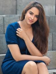Actressbuzz9's tweet photo. Pujita Ponnada

📅 Date of Birth: October 1, 1989
🎂 Age: 37
📏 Height: 5 ft 4 in - 163 cm
⚖️ Weight: 54 kg
♎ Zodiac Sign: Libra
📍 Place of Birth: Visakhapatnam, Andhra Pradesh, India
🌍 Origin: Indian
💃 Body Type: Slim
🎬 Profession: Actress &amp; Model https://t.co/3YFT92q2R0