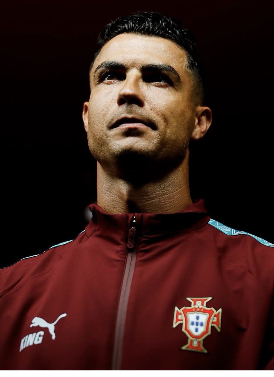 LordZeus_Usulor's tweet photo. 🚨 🇵🇹 Zlatan Ibrahimovic Reacts to Reports of Cristiano Ronaldo leaving Portugal National Team Camp:

🗣️“I respect Cristiano. Everything he has done, the mentality to win every competition — Zlatan respects that. The fans, the world, football is going to miss him. That is honest.
But he does not need to ruin the legacy he built with his ego. You leave the stage at the highest level.
Walking out of the Portugal camp without speaking to any of your teammates? That is disrespectful.
He needs to understand he is no longer a young man. Look at Zlatan. I was young once. I competed. Then I retired. Even lions know when the hunt is over.” 

#cr7 #ronaldo