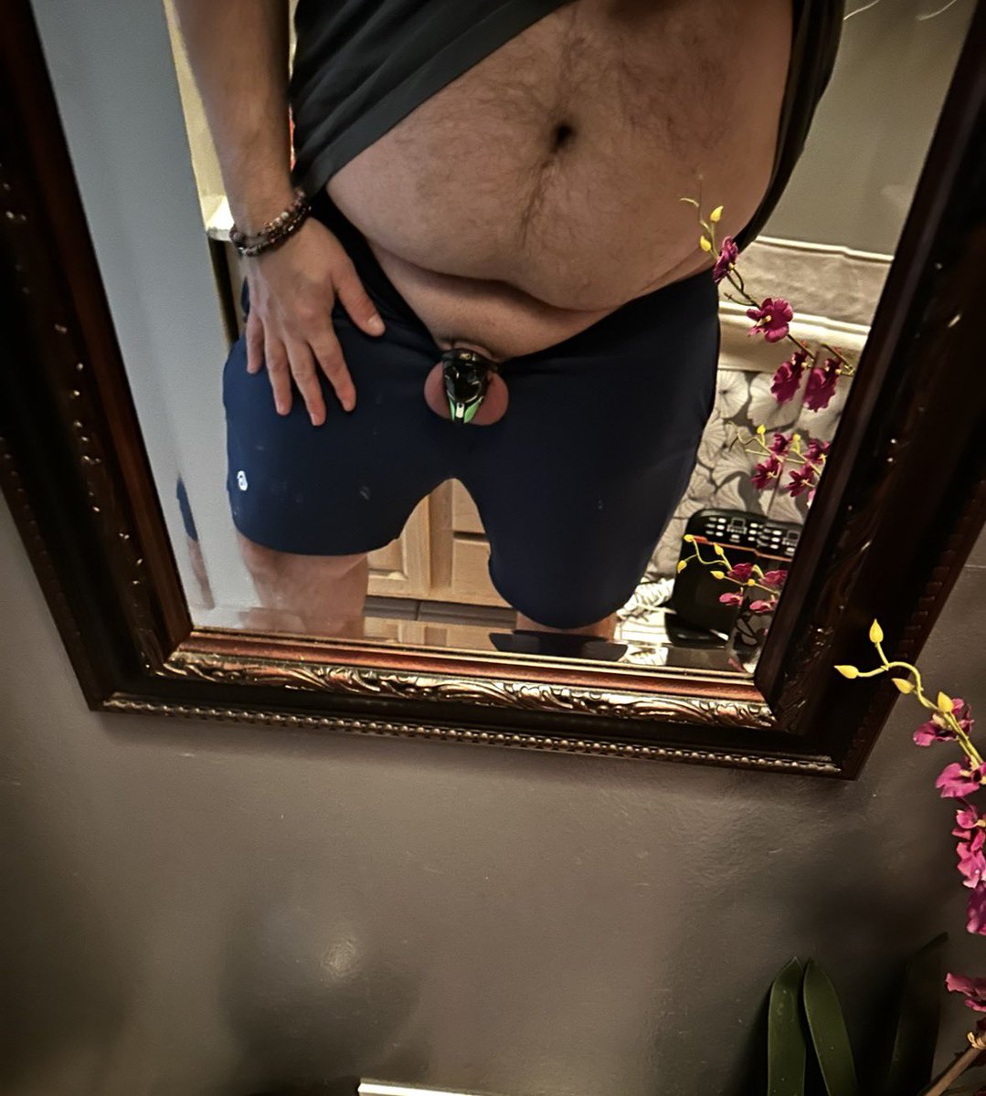 wes25leys's tweet photo. Day 5 / TBA
Great full for my MASTER
@timberhawk1982
Can’t wait for Locktober to begin
#Pupvandy #locktober #caged #owned https://t.co/8TZEFszUsK