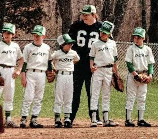 Jimfrombaseball's tweet photo. "At the height of his popularity, he did it not for fame or glory but for the love of the sport.
He made it to each game, each practice.
And he taught.
He really knew baseball.
And he really cared."
Player Michael Raduazzo.
In 1979, Marvin Lee Aday moved to Stamford.
And like a lot of middle-aged parents, he wanted to get involved in local sports so he signed on to coach Little League baseball.
Normally the story would end there, but Marvin Lee Aday was better known as Meat Loaf.
Blondie, Ted Nugent, Alice Cooper were regular spectators at the games.
Chestnut Hill Park in North Stamford, walking distance from Meat Loaf’s house on Eagle Drive.