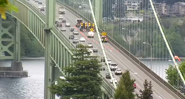 wsdot_tacoma's tweet photo. Commute from Tacoma to Gig Harbor?
We've got some upcoming joint repairs that will close two lanes across the 1950 Tacoma Narrows Bridge. Details on Sturdy Gertie's ailments, what’s in the works, and how to avoid the biggest backups are in our latest blog. https://t.co/M55V7ZPNOM https://t.co/UhqrelfsTR