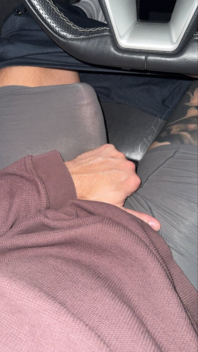 CLeFlamme999_'s tweet photo. Looking for a passenger princess btw.. Contract is currently open https://t.co/GOaSdnsIou