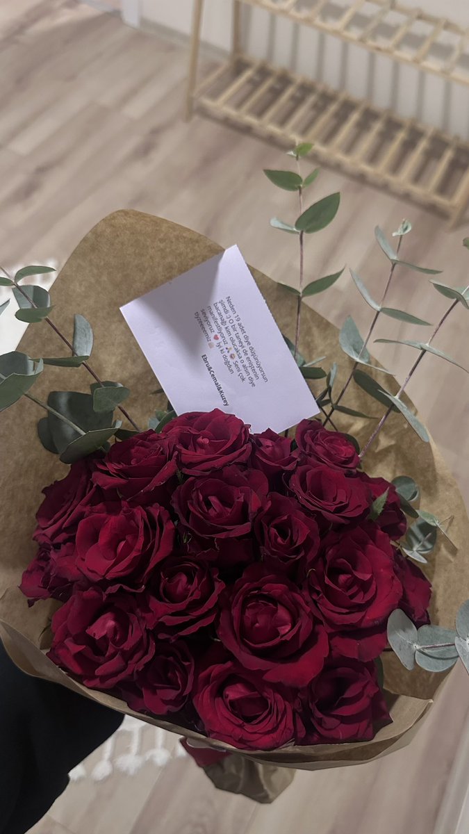 neyseyaag's tweet photo. Ayyyyy geldiiii ♥️ iyi ki doğdun kızım ekim ayı güzelliklerle gel ✨✨🙏 nota bak ama 🫠🫠🫠 https://t.co/ef1hUCXJ5p