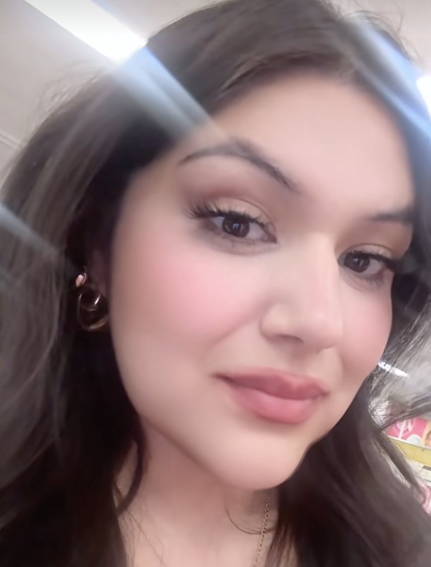 StopAntisemites's tweet photo. The reaction to today’s foiled terror plot targeting a UAE-to-Israel flight is chilling.

One example: Alissa Carrera, an immigration marriage department manager at Sethi Law Group, responded “darn it” that Jews were not harmed.

Imagine being her Jewish client. https://t.co/MN6x1Izsuv