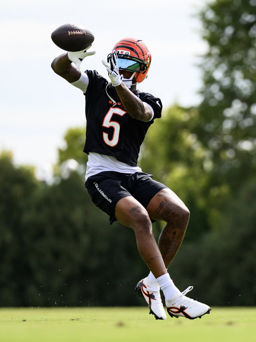 Bengals's tweet photo. Mid-week reps. https://t.co/06VgTtdTy3