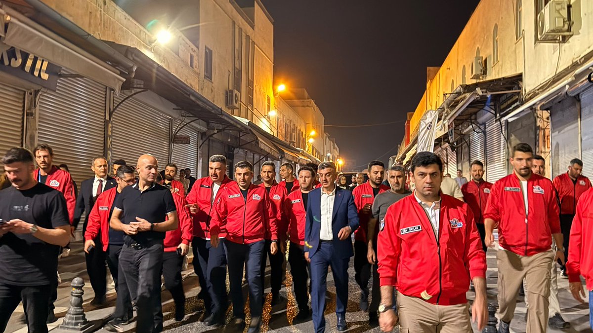 milhamigunbegi's tweet photo. Sanayi ve Teknoloji Bakanımız Sayın @mfatihkacir, TEKNOFEST Yönetim Kurulu Başkanı Sayın @Selcuk Bayraktar, Şanlıurfa Valimiz @hasansildak ve Milletvekilimiz @ProfDrDusak ile birlikte Şanlıurfalı hemşehrilerimizleyiz.

#TeknofestGüneydoğu ile birlikte Şanlıurfamızdaki yoğunluk, esnaflarımızın samimi muhabbeti ve şehrimizin dört bir yanındaki hareketlilik bizleri ayrıca mutlu ediyor.

Şanlıurfa’mız teknolojiye, gençliğe ve geleceğe ev sahipliği yapmanın gururunu yaşıyor. 🚀🇹🇷 

#TEKNOFESTŞanlıurfa
@RTErdogan @abuyukgumus @hakanaksu058 @farukaytek