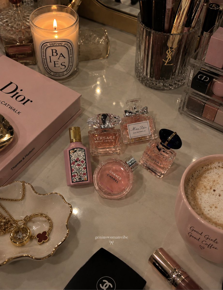 geniuswomanvibe's tweet photo. mini perfumes collection https://t.co/7F7vIrwzTB