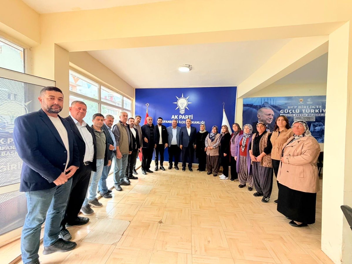 Kenanozbey0's tweet photo. Tufanbeyli ilçemizde üç kademe teşkilat başkanlarımız ve başkan yardımcılarımızla; İl Teşkilat Başkanımız Sayın @kasimpamuk başkanlığında, İl Teşkilat Başkan Yardımcımız Sayın @omercelikm katılımıyla mahalle başkanlarımız ve sandık çalışmalarımız üzerine istişare toplantısı gerçekleştirdik.

Ardından İlçe Başkanımız Sayın @kenanbirgin başkanlığında ilçe toplantımızı yaptık. Toplantılarımızın hayırlara vesile olmasını diliyorum.