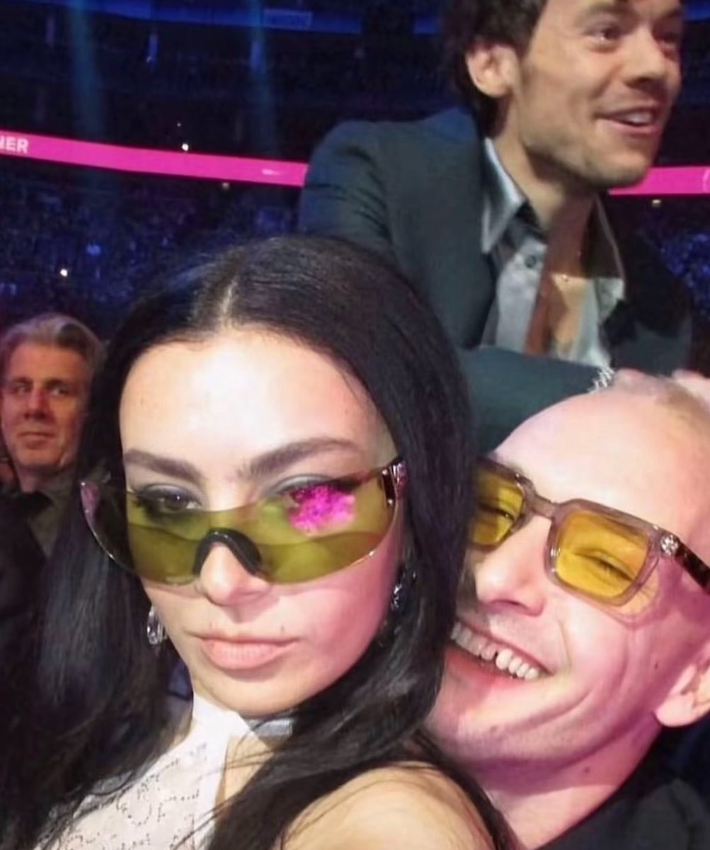 pessimisticoomf's tweet photo. https://t.co/j115nMnTPT