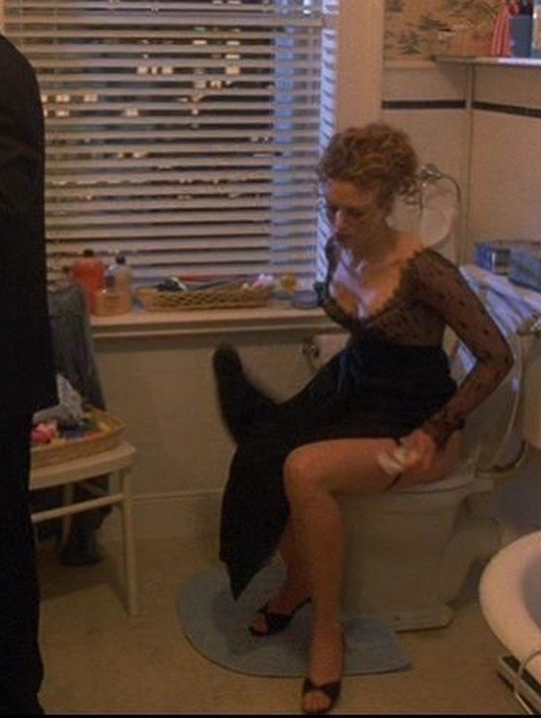 AlbumAura's tweet photo. Nicole Kidman in 'Eyes Wide Shut' directed by Stanley Kubrick ~1999 https://t.co/f2VQYHc4xe