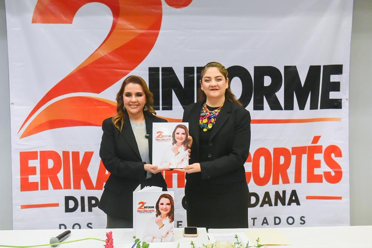 ErikaLuhrsC's tweet photo. Como Diputada Ciudadana, hice entrega de mi Segundo Informe Legislativo a nuestra presidenta de la Mesa Directiva, diputada Erika Guillén.
Este informe representa dos años de trabajo, resultados y compromiso con las causas ciudadanas de Guerrero. 
#SegundoInforme #ErikaLührs https://t.co/mP7n7SWDSK