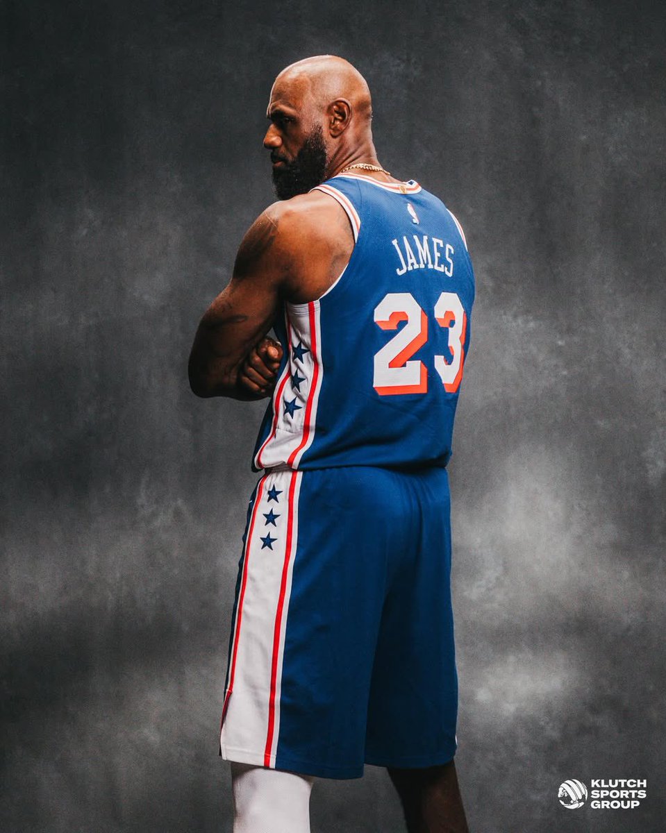 goatjamesx's tweet photo. 👑🫡😤 #LeBronJames #KingJames👑 #JamesGang #StriveForGreatness🚀 #Philadelphia76ers #Philadelphia #76ers #Philly #NBABasketball #NBAMediaDay #NBA https://t.co/AQtz8egmHo