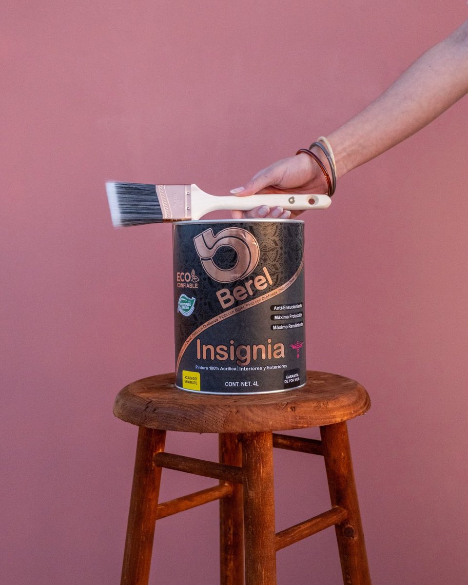 GrupoBerel's tweet photo. Donde nace la inspiración, también está el color🎨
Insignia acompaña a Bien y de Buenas 1-3404D, un tono que celebra la calidez, el arraigo y esos momentos que nos hacen sentir en casa🌞✨

#ColorDelAño #BienYDeBuenas #PinturasBerel #DecoraciónDeInteriores #ColorOfTheYear https://t.co/FKC6T7Tg8T