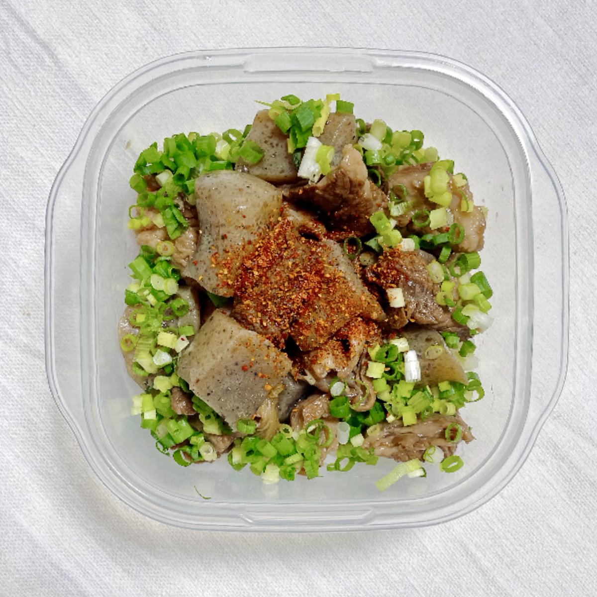 alc88pct's tweet photo. ぼっかけ丼(別添えで温玉付き)
 #お弁当 #お弁当記録 #お弁当作り https://t.co/OhK0kVbwem