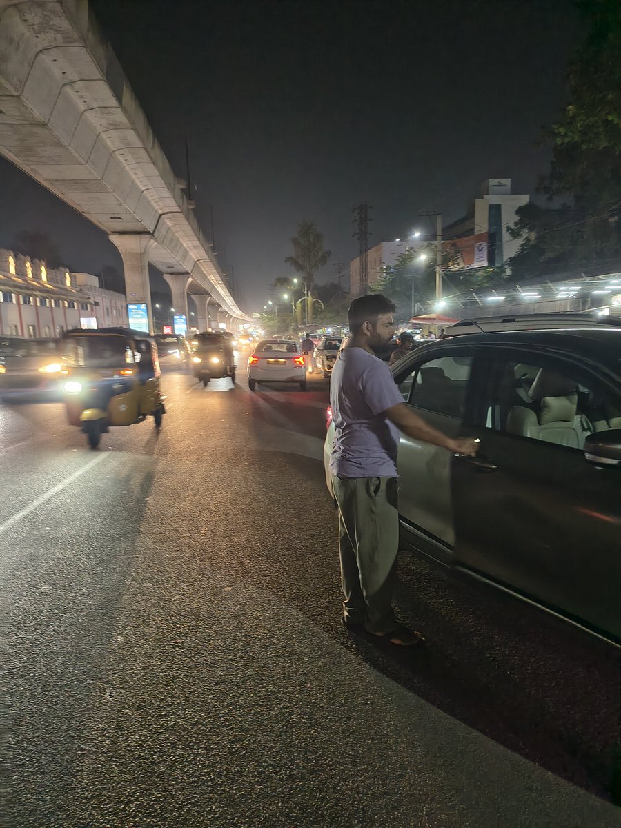 XwitterY's tweet photo. TG08V 1843

Wrong Route... Busy traffic at Genpact Uppal office road... Not a service road but main road...

Take immediate action #TrafficRules https://t.co/FyNcTMaZRe