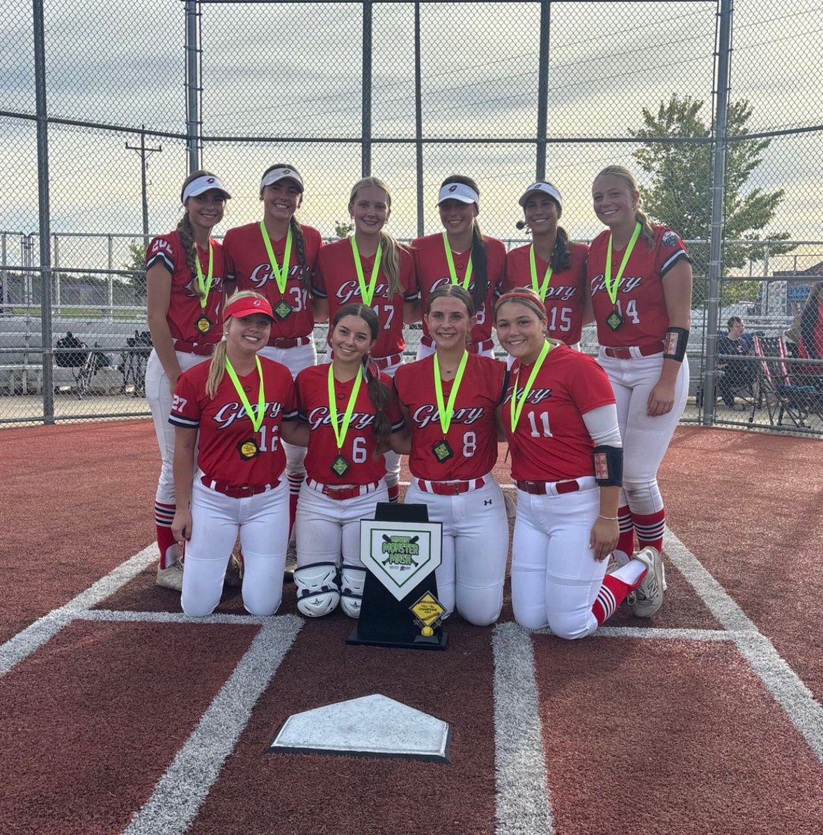 stelladohrmann's tweet photo. Homecoming on Saturday, to a tourney champion Sunday?? What a fun weekend!!

STATS ⬇️
BA: .444

@VAGloryFP 
@VGGagliardi2728 
@CoachFrankieG13 
@travinkozel1971 
@SequoitSoftball 
@IWUSoftball https://t.co/KQKetUvh21