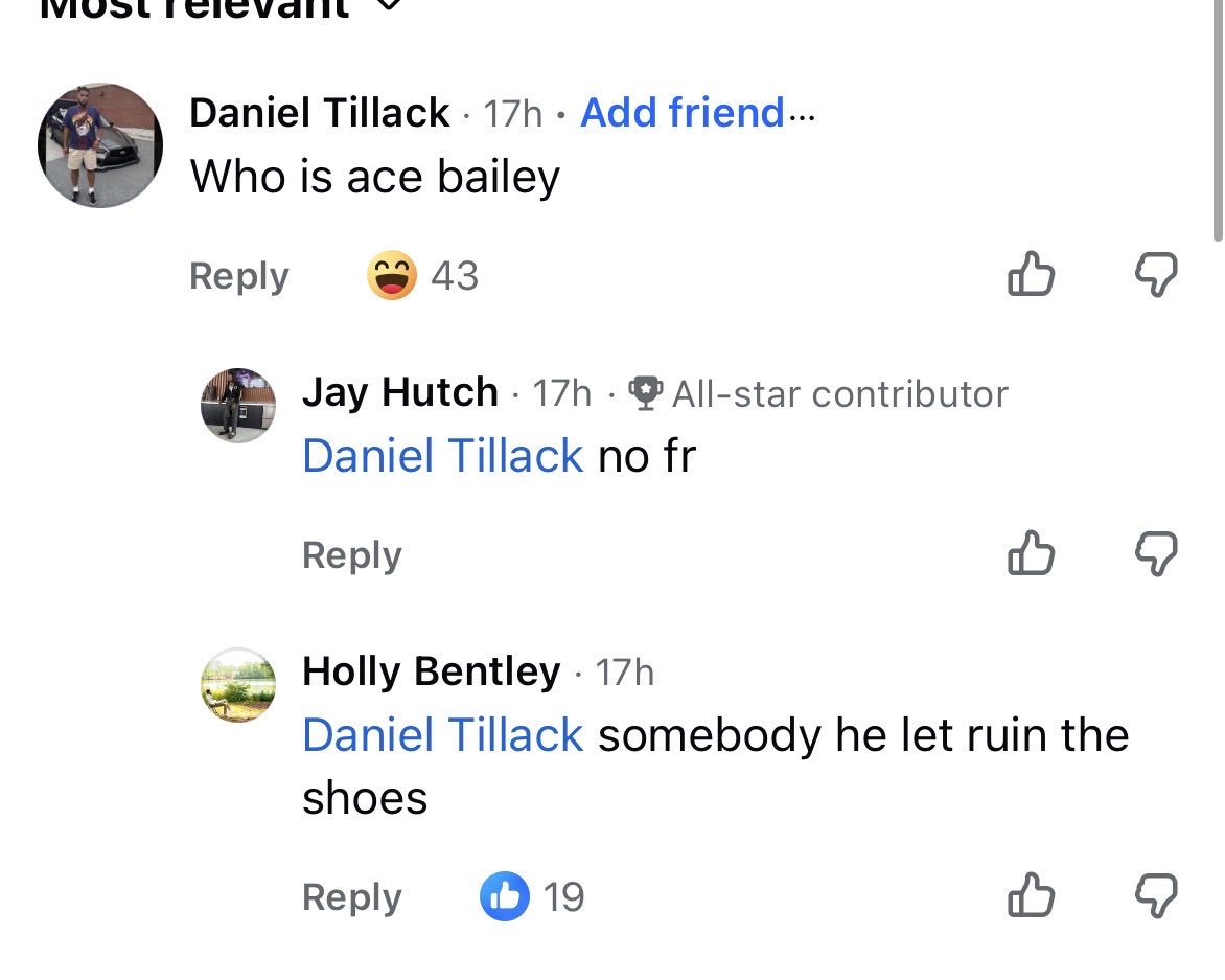 HORHEAD_Sales's tweet photo. Sneaker Facebook still undefeated lmfao https://t.co/O9uU3ATJ2f