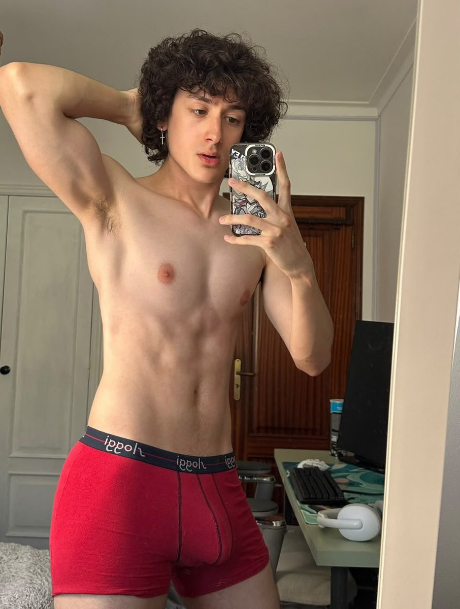 Pavlosj24's tweet photo. DON’T MISS OUT! 

Hurry up and join my PRIVATE VIP CHANNEL today! 🔐✨
Enjoy exclusive content, special access &amp; a great discount rate 💎🔥

⏳ Limited-time offer — don’t wait!
📩 DM now: https://t.co/Q6lg7mRhdK https://t.co/e54nhF0qIf