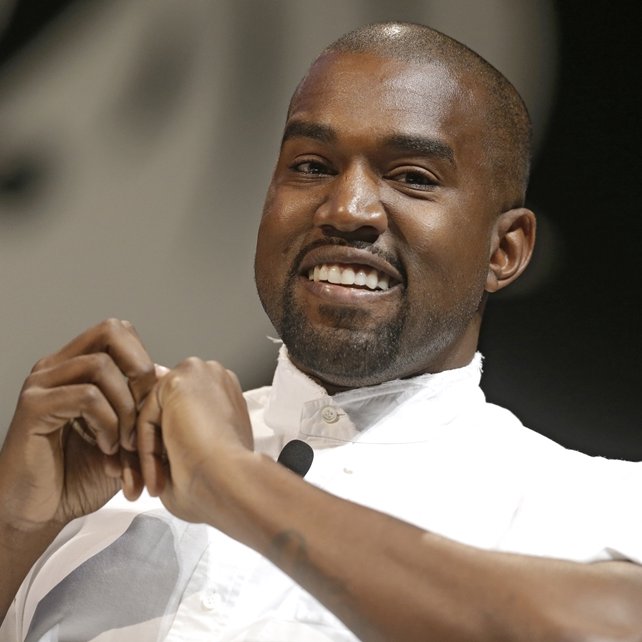 RapMais's tweet photo. 🚨 KANYE WEST TEM DOIS SHOWS CANCELADOS NA RÚSSIA APÓS MAIS DE 100 MIL INGRESSOS SEREM VENDIDOS

As apresentações aconteceriam na Gazprom Arena, em São Petersburgo, mas o gerente do estádio afirmou que nunca chegou a assinar um contrato para receber Ye. A produtora confirmou o cancelamento nesta quarta