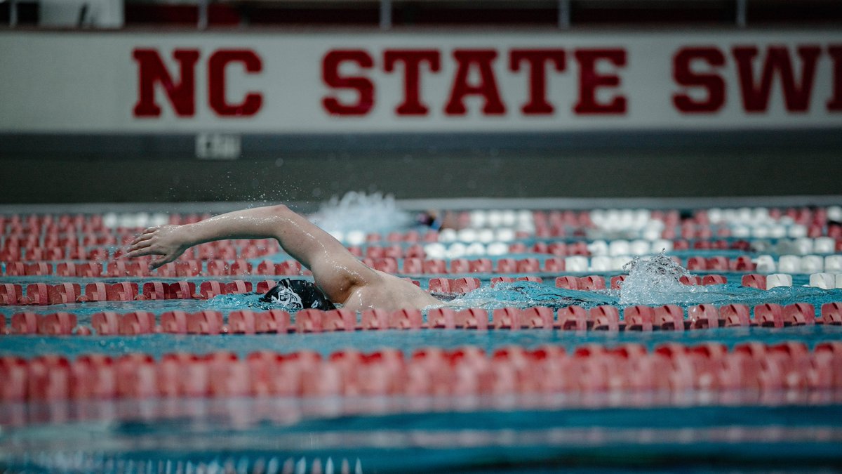 packswimdive's tweet photo. In the lab 🧪

#GoPack https://t.co/yIHziu9S1x