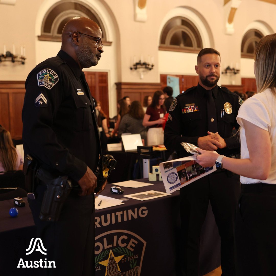 JoinAPD's tweet photo. Longhorns, we see you! 🤘 Our recruiting Detectives Ruff and Rodriguez hit the University of Texas at Austin campus today for a career expo, connecting with students and sharing what a career with Austin Police has to offer. Hook ’em! 🚔

Check out our calendar of events at https://t.co/0fPqLAfxYi to find out where you can meet us next!