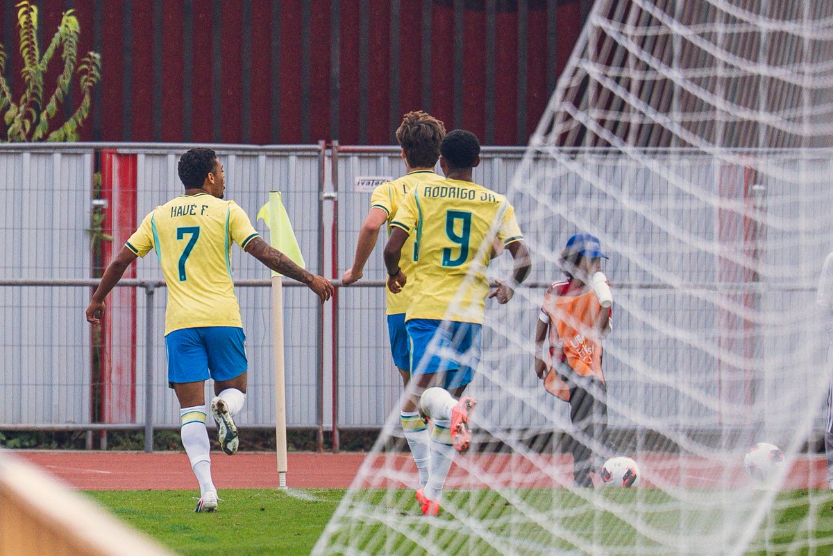 ecbahia's tweet photo. 🇧🇷 4º gol em 3 jogos! Kauê Furquim balançou as redes novamente pela seleção brasileira sub-17, hoje no triunfo sobre Costa do Marfim, por 2 a 1, na Suíça. #PivetesDeAço #BBMP https://t.co/cIIuU09f97