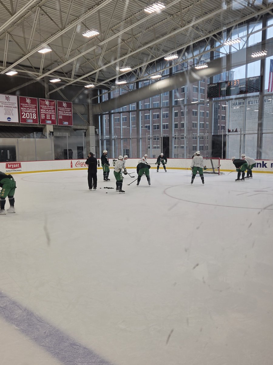 ShawneebGood's tweet photo. @marissavoss Great practice today. Were you there? https://t.co/rMyvgvvvzd
