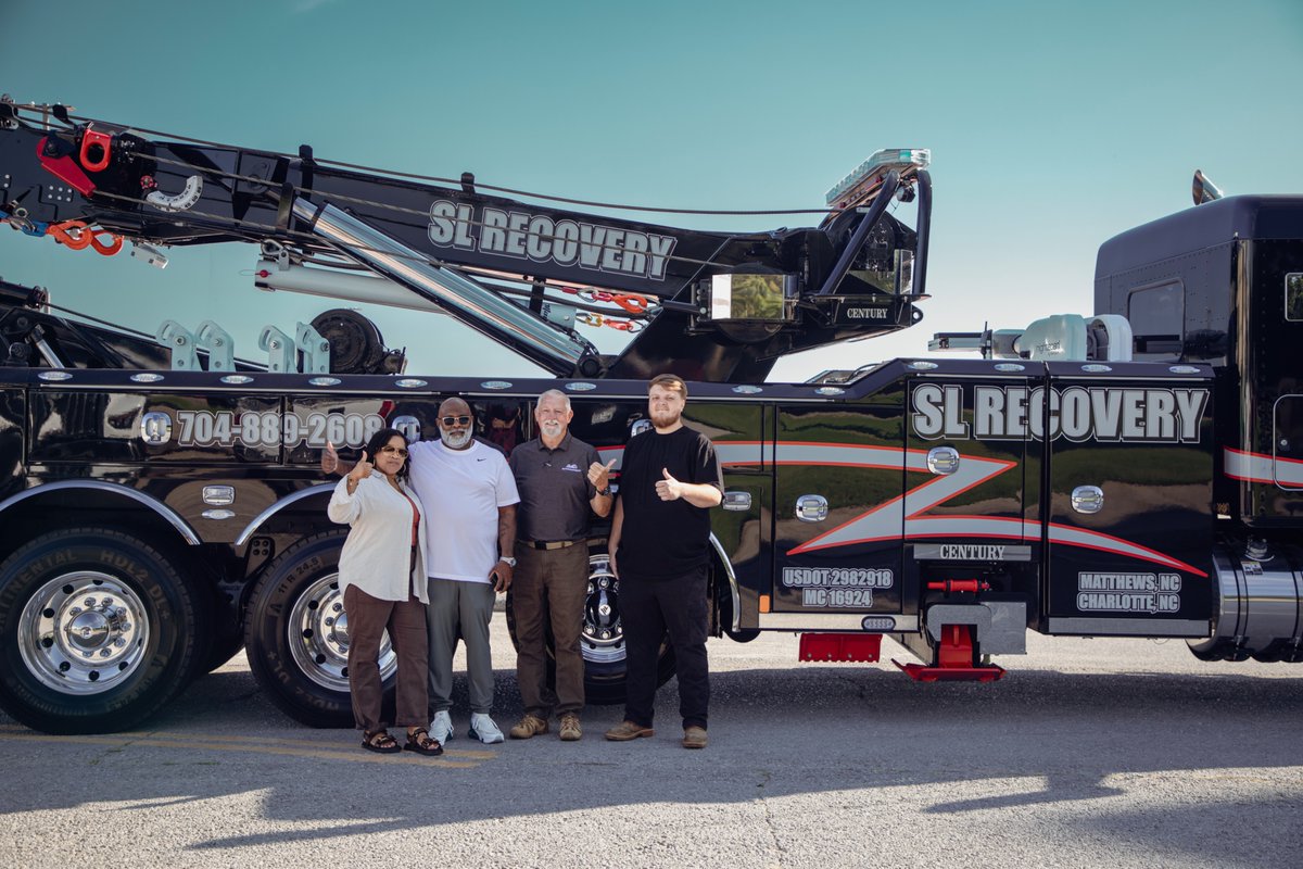 millerind's tweet photo. Big thanks and congrats to our friends at SL Recovery in Charlotte, NC with their new Century 1150 on a @KenworthTruckCo  T880 chassis! https://t.co/cBWIrs1m9m
