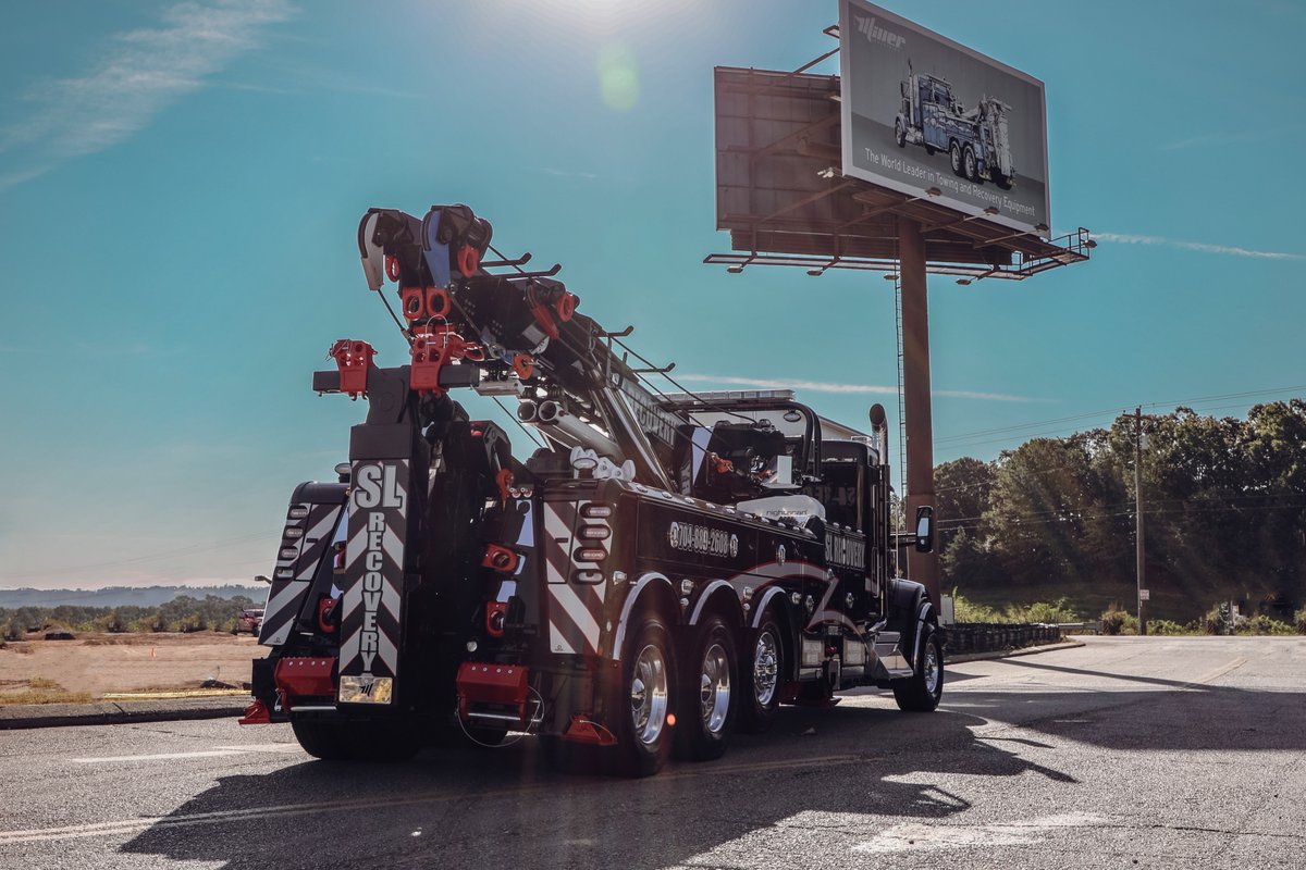 millerind's tweet photo. Big thanks and congrats to our friends at SL Recovery in Charlotte, NC with their new Century 1150 on a @KenworthTruckCo  T880 chassis! https://t.co/cBWIrs1m9m