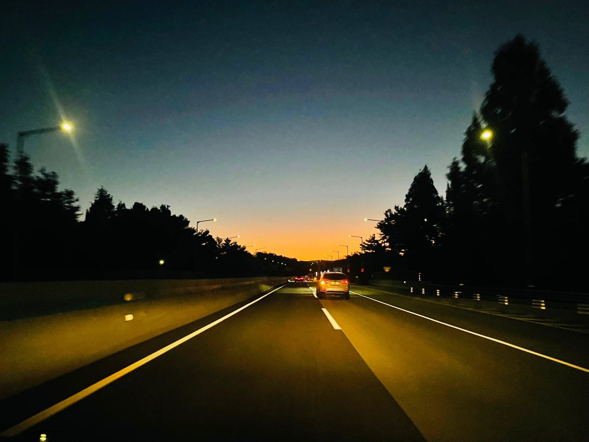 DreamSolCoin's tweet photo. Leave before dawn, return after dark 
Most won’t see the work. They’ll only see where we end up.
That’s okay I don’t build for the eyes. I build for the ones who understand 💙

$DREAM -Built in the quiet hours 🧱✨

🔗 https://t.co/OOK13my9C7:
https://t.co/MVpnc8kang

💬 Telegram:
https://t.co/94MR4ohN2y

#DreamCoin #DREAM #Solana #Memecoin #BuiltDifferent