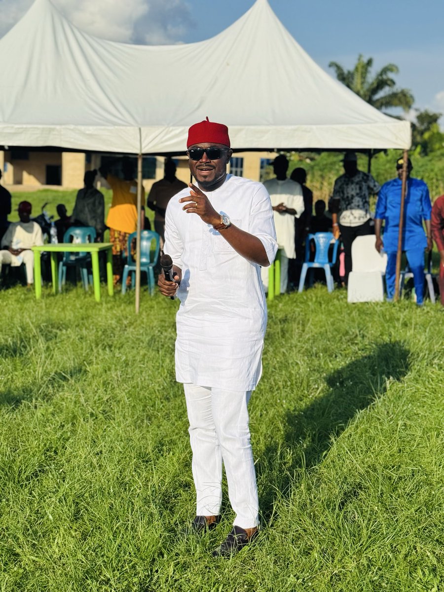 HyginusAgu12413's tweet photo. I promise to lead with dedication, continue the good works we started, and ensure that every ward in Udi is carried along in the development agenda.
Together, we shall take Udi to greater heights. https://t.co/JiZB8eT2D4