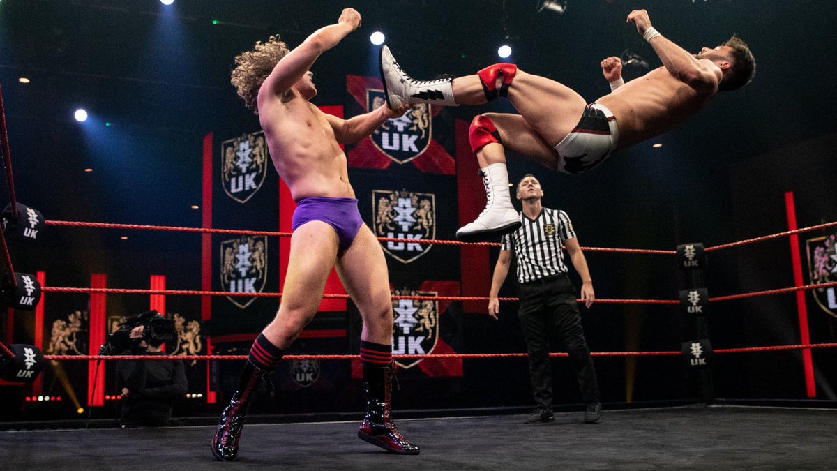 NXTUK_Legacy's tweet photo. Sept. 30, 2021:
At BT Sport Studios, Charlie Dempsey made his highly anticipated in-ring debut, defeating Josh Morrell with an innovative submission hold. #NXTUK
πΈ WWE https://t.co/RnFVdm3Opy