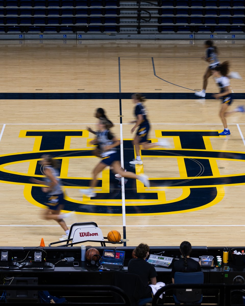 UCIwbb's tweet photo. 𝑰𝒏 𝑻𝒉𝒆 𝑳𝒂𝒃 🧪

#TogetherWeZot | #RipEm https://t.co/sfB1peg3eM