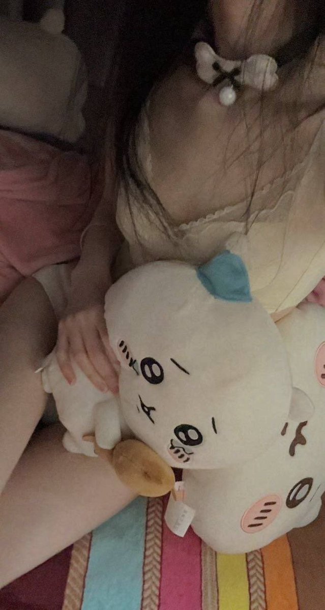 NiciLynn3's tweet photo. 国庆节放假还在洛阳的宝宝们举个手🙌🏻
（找一个炮友） #洛阳 https://t.co/8UaGvKhjGy